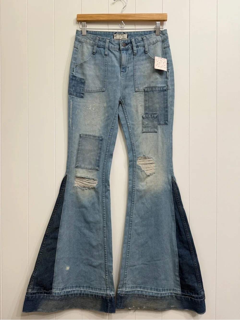 Rare Free People Festy Super Flare Patchwork Jeans in Selena Wash Size 26